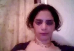 Brünette kostelose sexviedeos Teen fickt ihre enge saftige Muschi